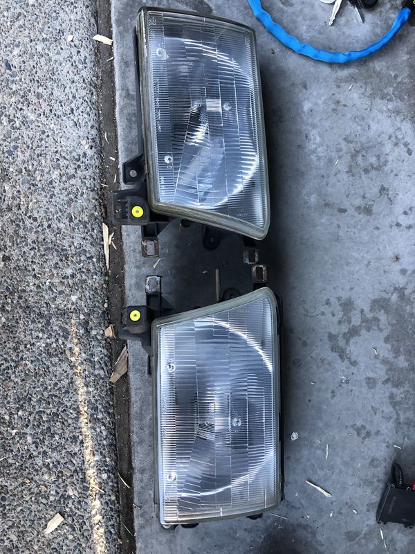 97 4runner Headlight Embly For In Fife Wa Offerup 97 4runner Headlight Embly