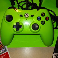 Xbox/ Xbox 360 Sublime Green Controller Street Fighter 4 Mint In Box!