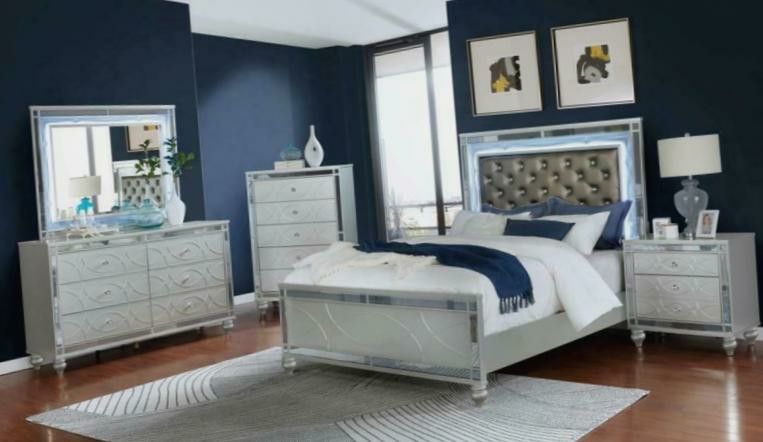 New 4pc Queen Bed Set