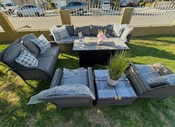 Patio furniture set outdoor new in the box