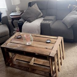 Farmhouse/Rustic pallet style television table or coffee table (multi-use)