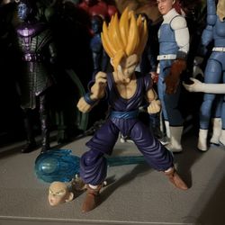 Dragon Ball Z Super Saiyan 2 Teen Gohan Model Kit