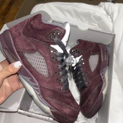 burgundy jordan 5s size 7Y