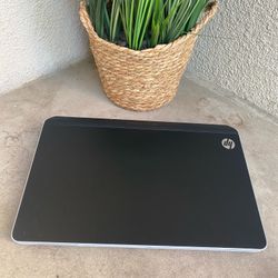 HP dv6 i7 Hyperthreaded with 1 GB Graphics, 256 GB SSD