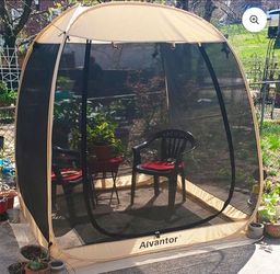 4 person screened pop up tent