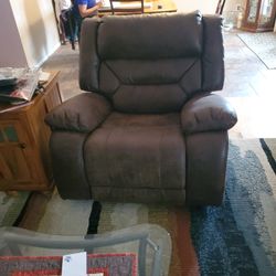 Free Recliner 