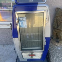 Vintage old school, mini Red Bull fridge
