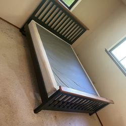 Queen Size Bed W/boxspring 