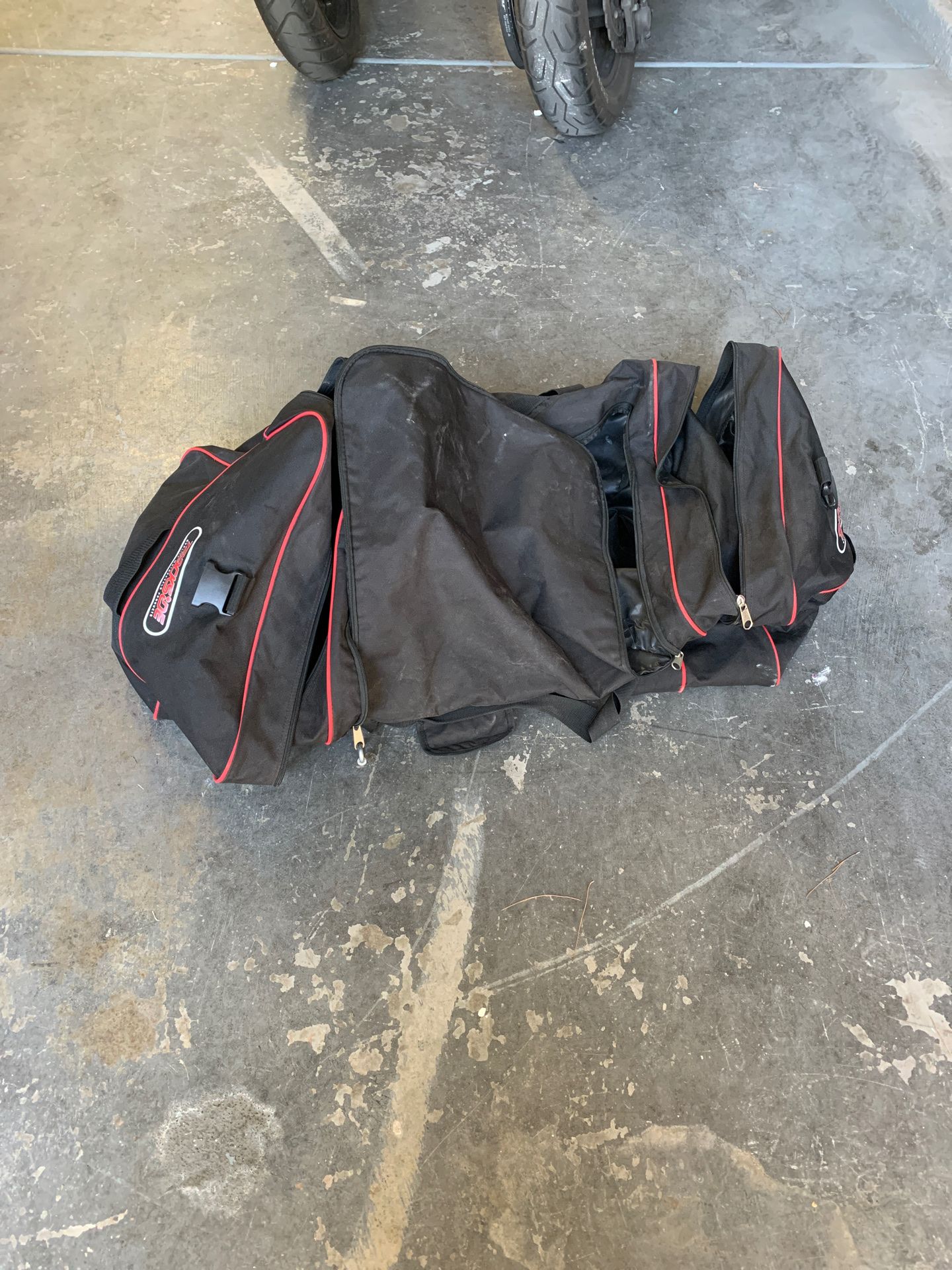 Extra large duffel bag
