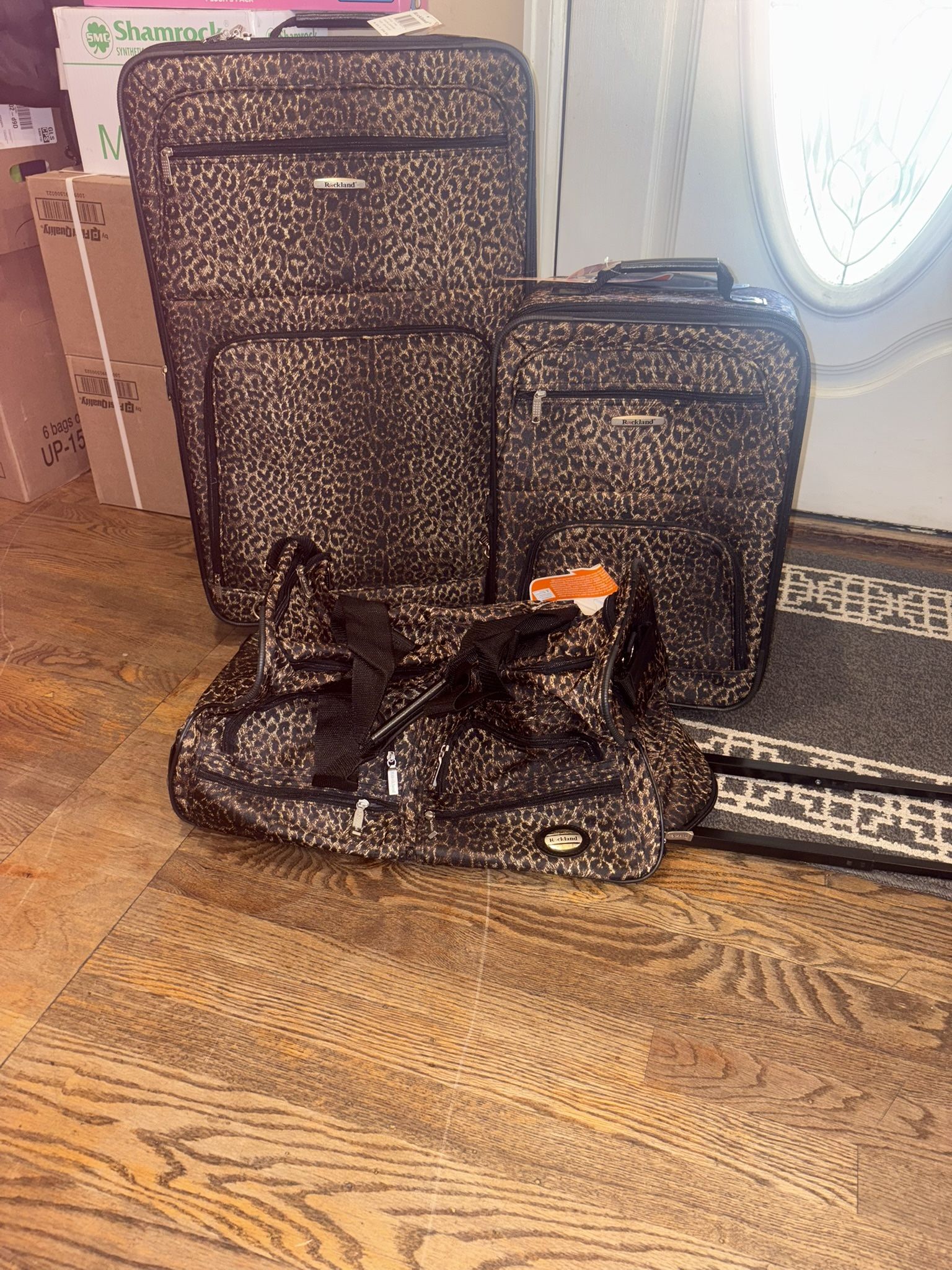 Rockland Leopard 3 luggage set