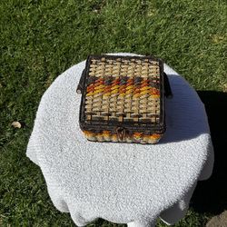 Vintage Sewing Basic Small Basket