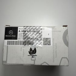 OEM Front Rear Low-Met Disc Brake Pads Kit For W205 C300 4Matic Base A000(contact info removed)