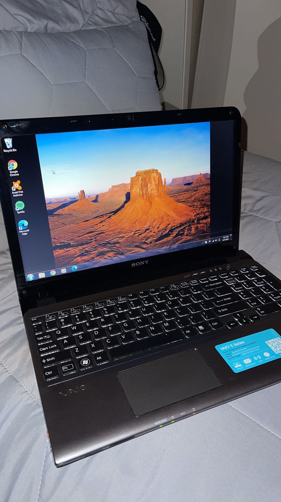 VAIO SONY E Series Laptop