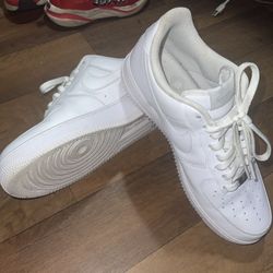 Triple White Nike AF1