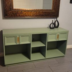 BEAUTIFUL GREEN WITH GOLD HANDLES TV STAND