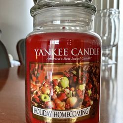Yankee Candle Large Candle Holiday Homecoming