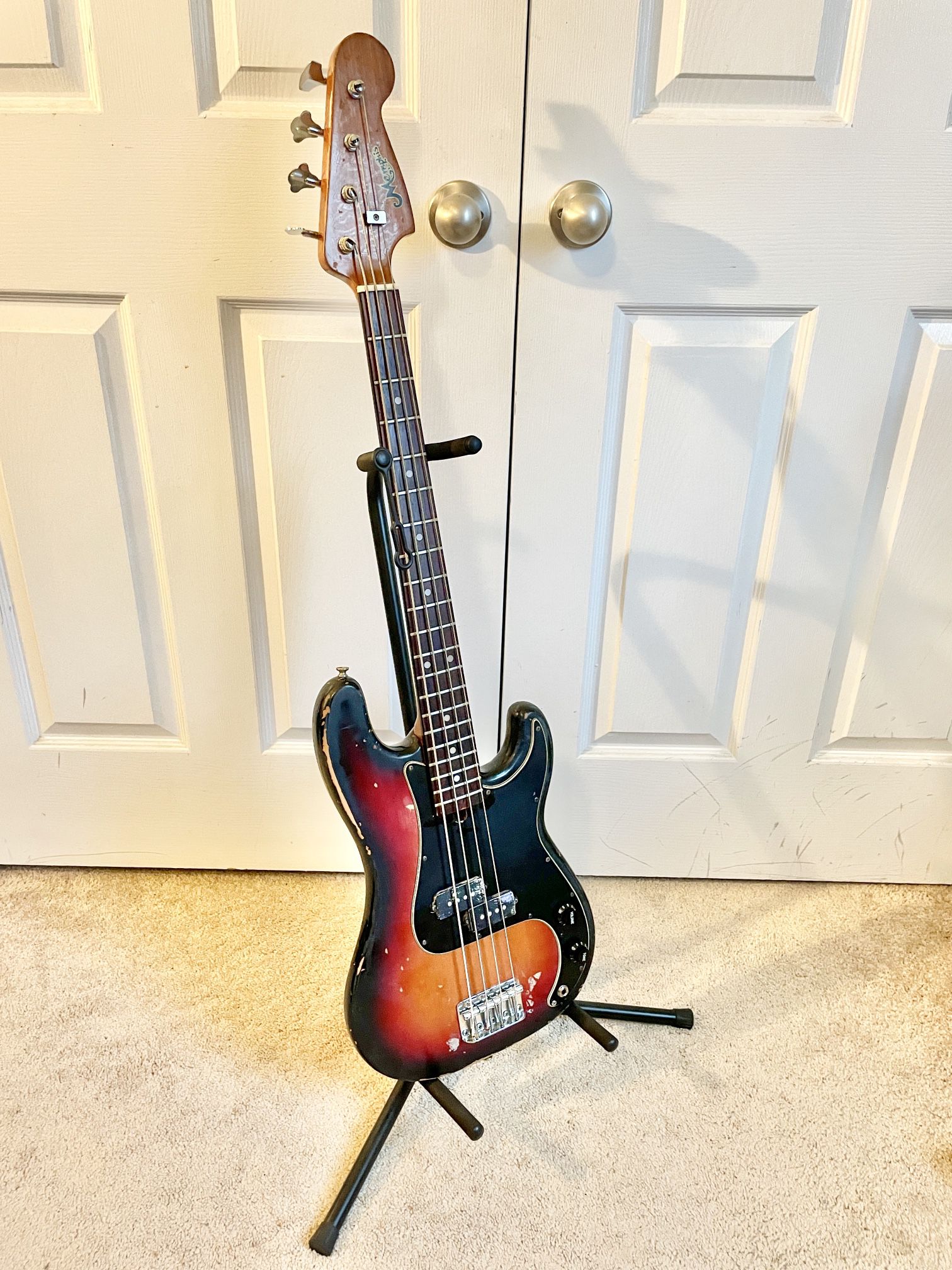 Vintage Memphis Short Scale Bass Guitar