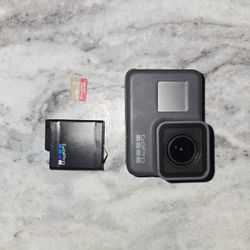 GoPro Hero5 Black Ultra HD 4k Action Camera Like New 