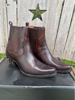 IDYLLWIND WOMEN'S MOXIE BROWN FASHION BOOTIES - SNIP TOE