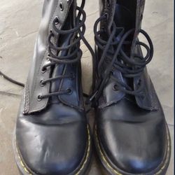 Dr. Marten 1460 Women's Size 7 Real Leather
