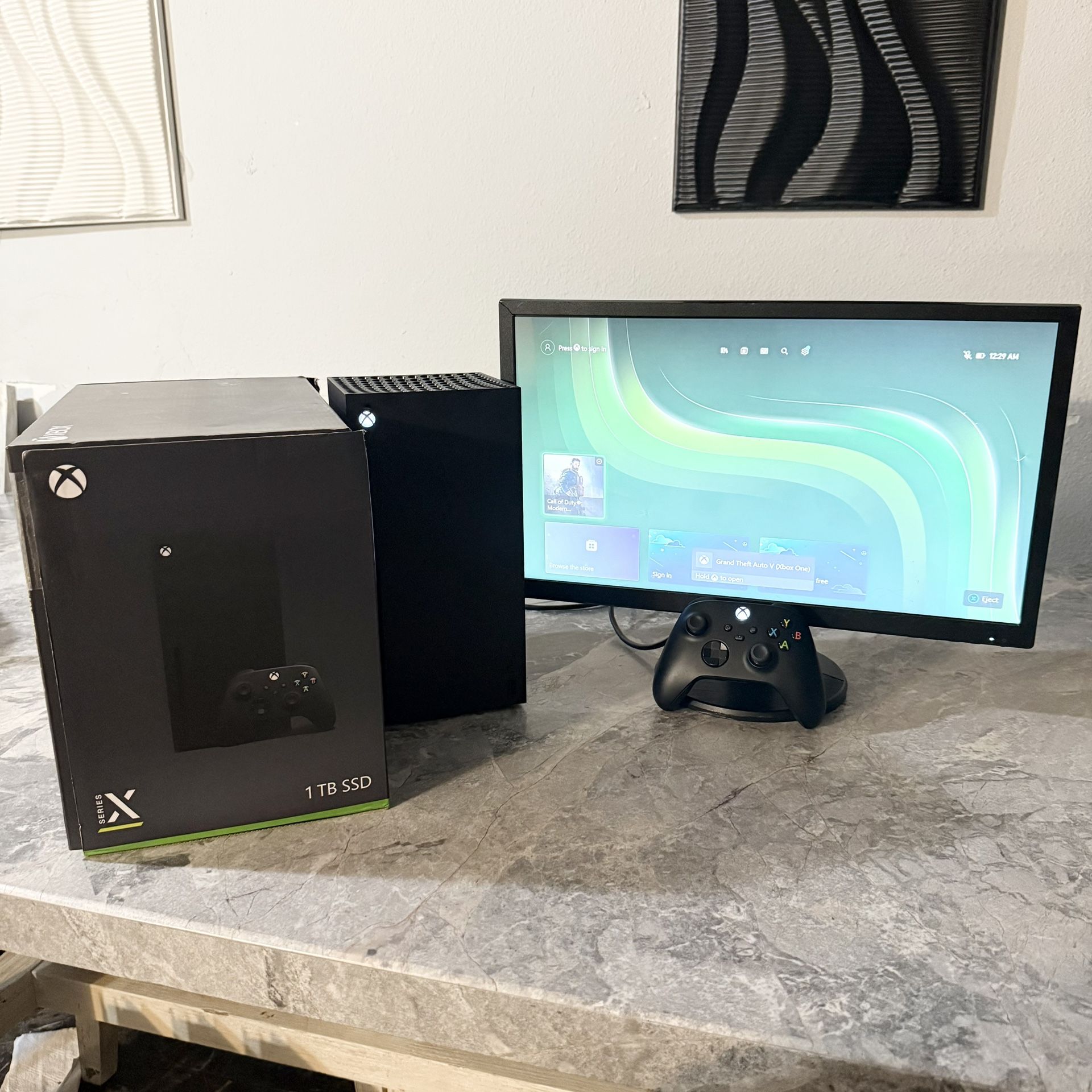 Xbox Series X 1TB Console with Controller, Cables and Box 