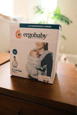 Brand new Ergobaby Omni 360 All Positions Baby Carrier