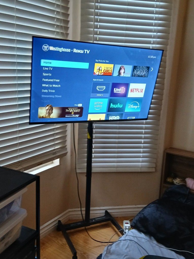 42in Westington Smart Tv With Roku