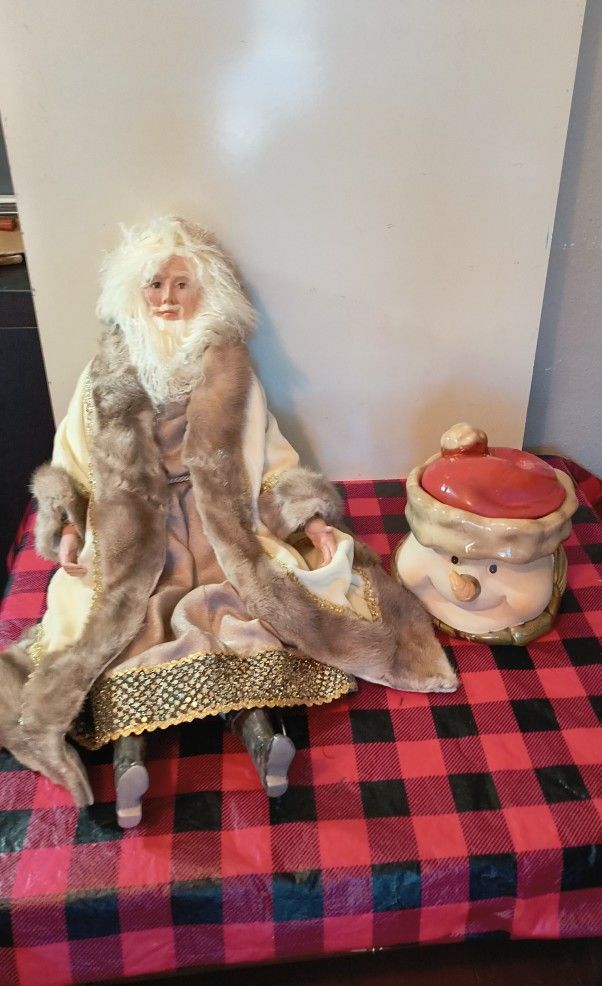 Vintage Christmas Santa And Cookie Jar