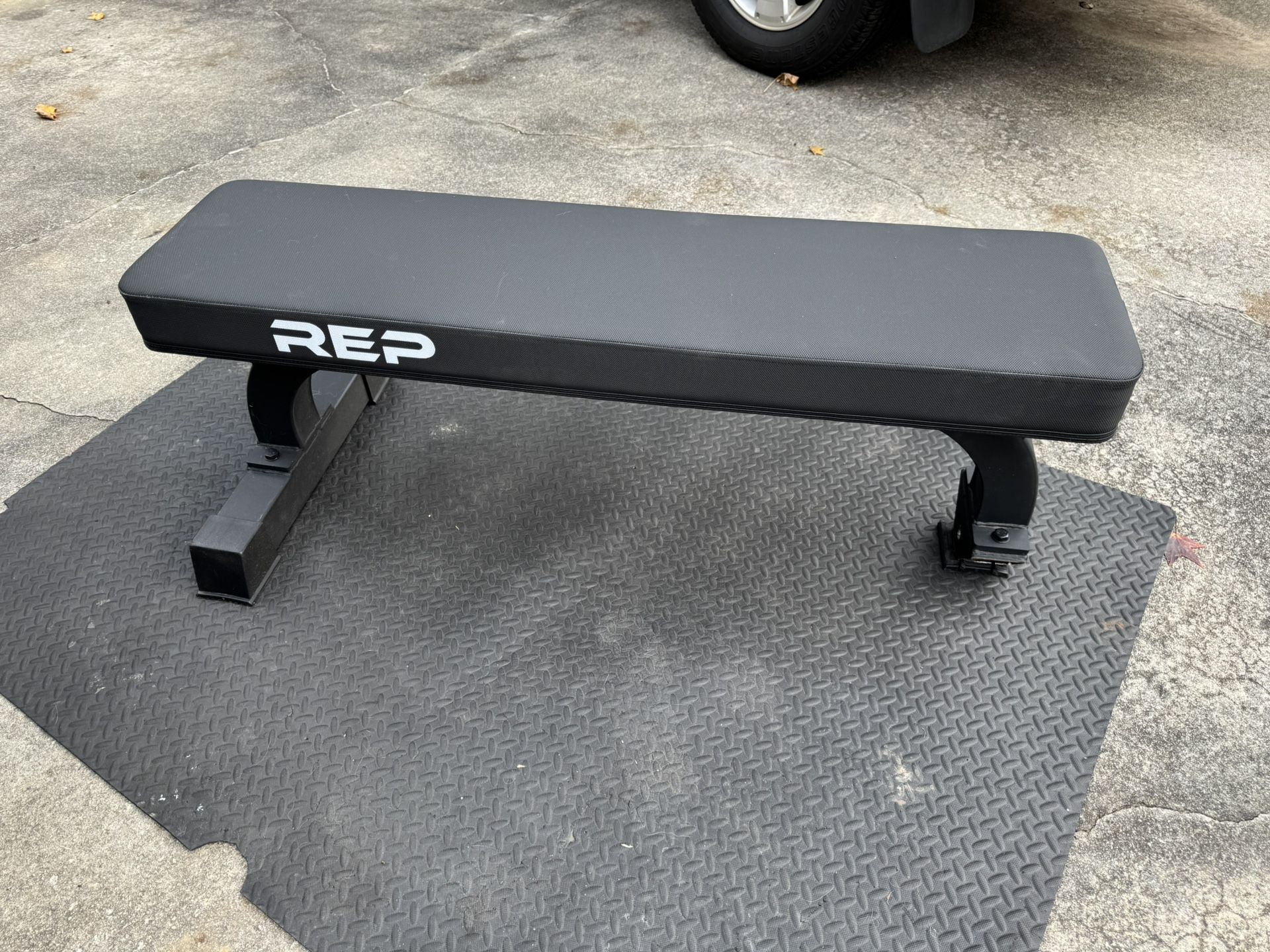 Flat Bench 
