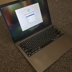 MacBook Air M1 (2020) 