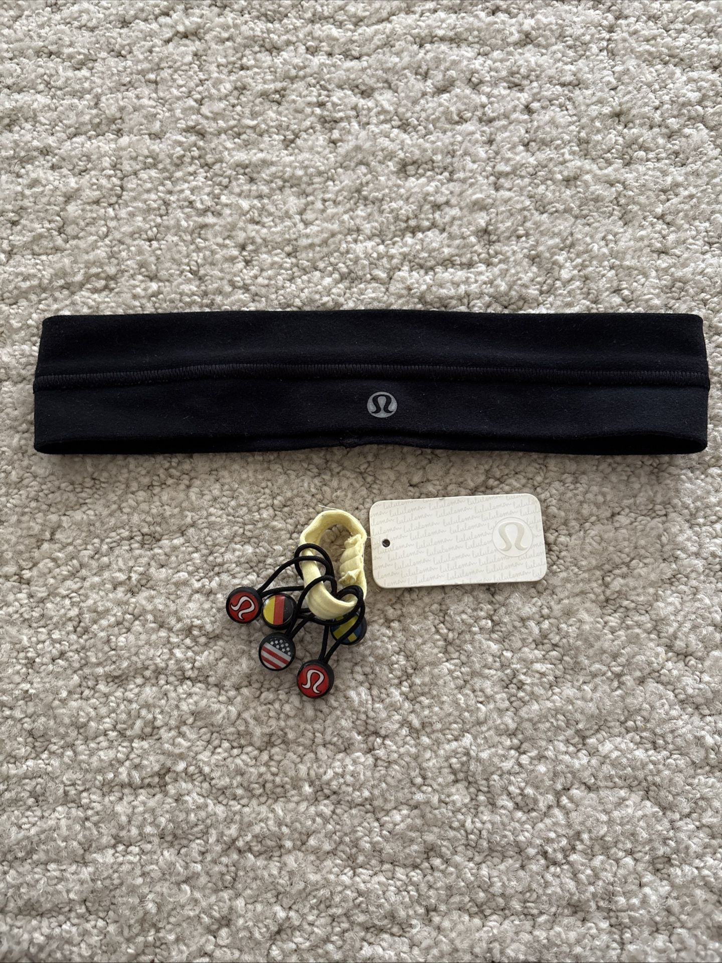 Lululemon Head Band And Brand New Pack Of Zipper Pulls/Hair Ties
