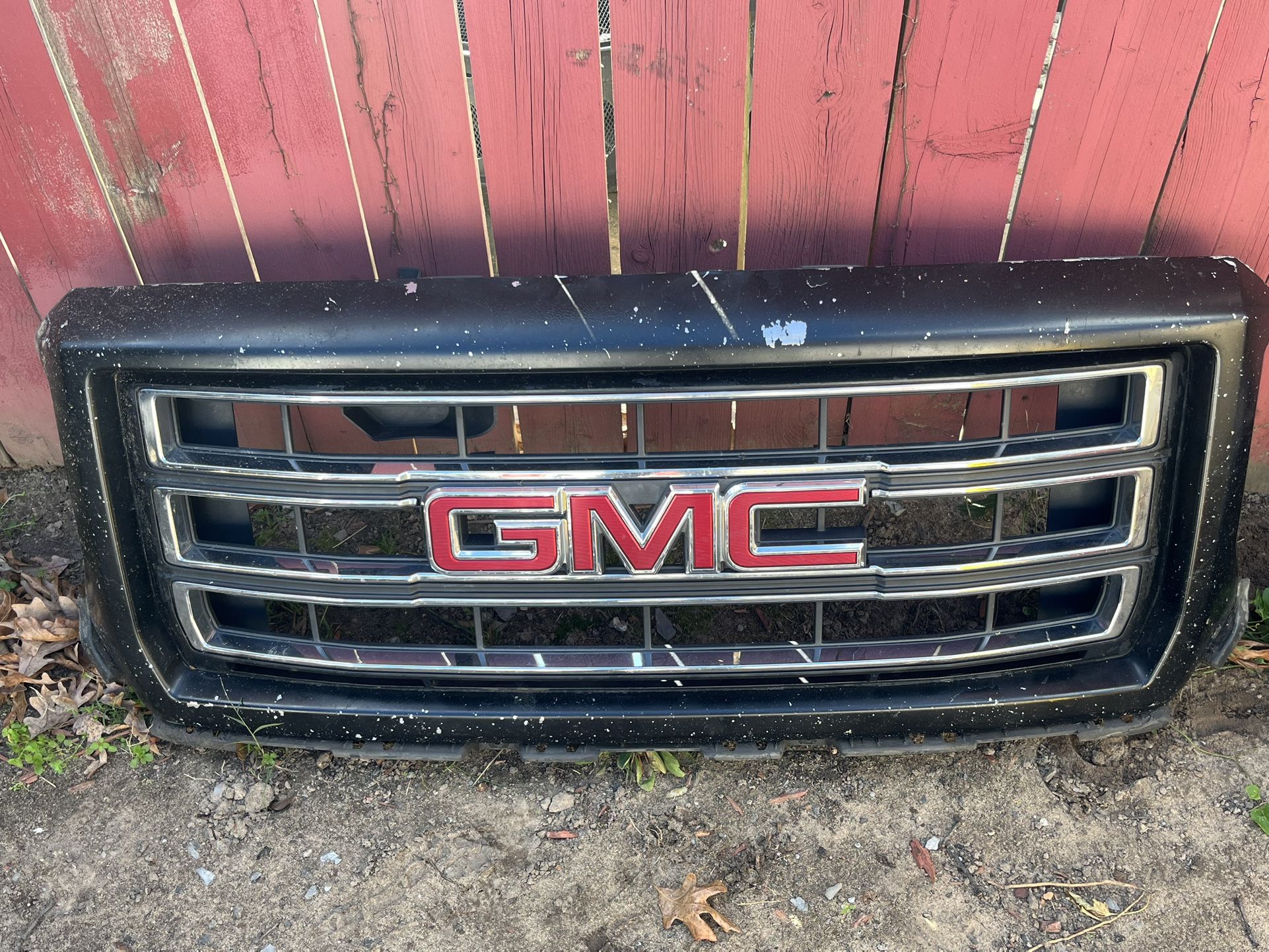GMC Sierra Front grille