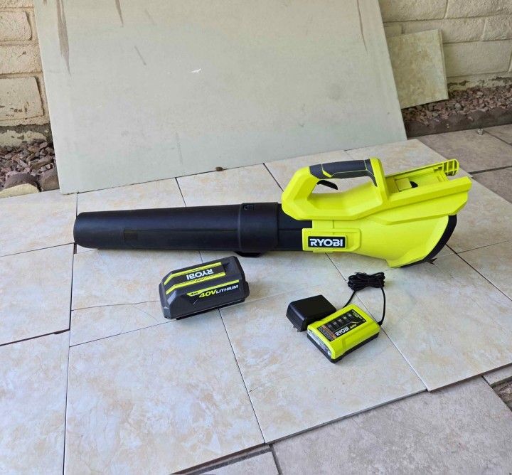 RYOBI 40V Leaf Blower Kit 550CFM