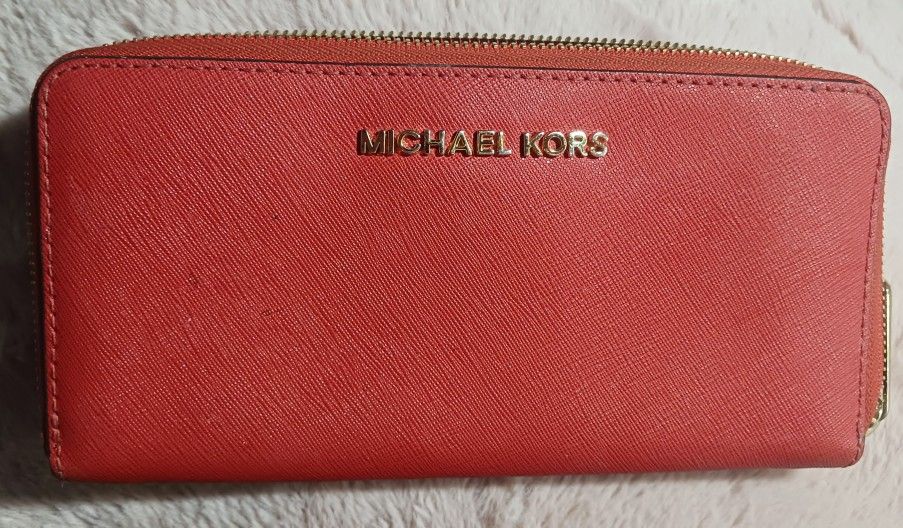 Authentic Spiced Coral Michael Kors Continental Wallet