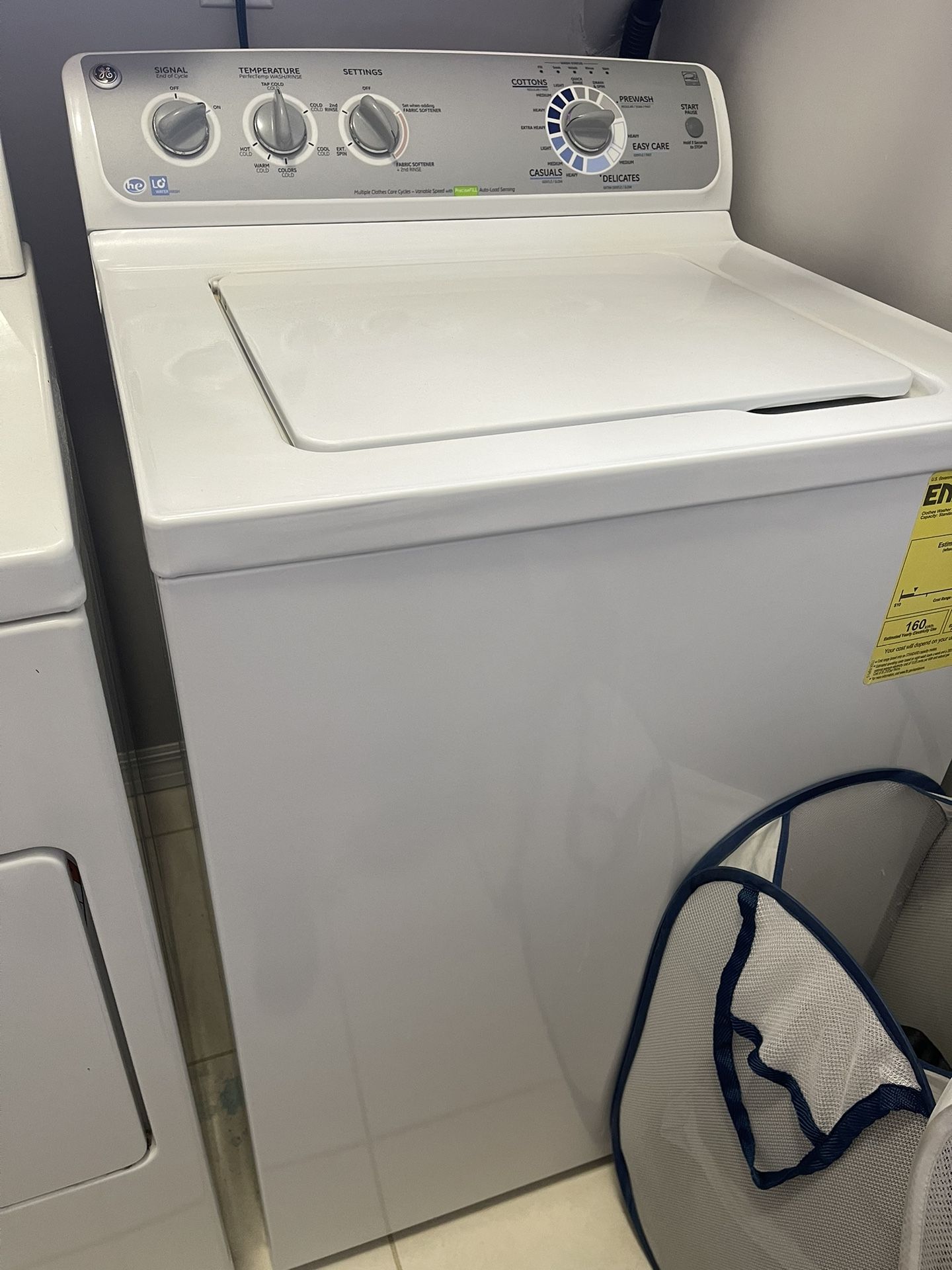 GE General Electric GTWN5050MWS Top-Load Washer with 3.6 cu. ft.