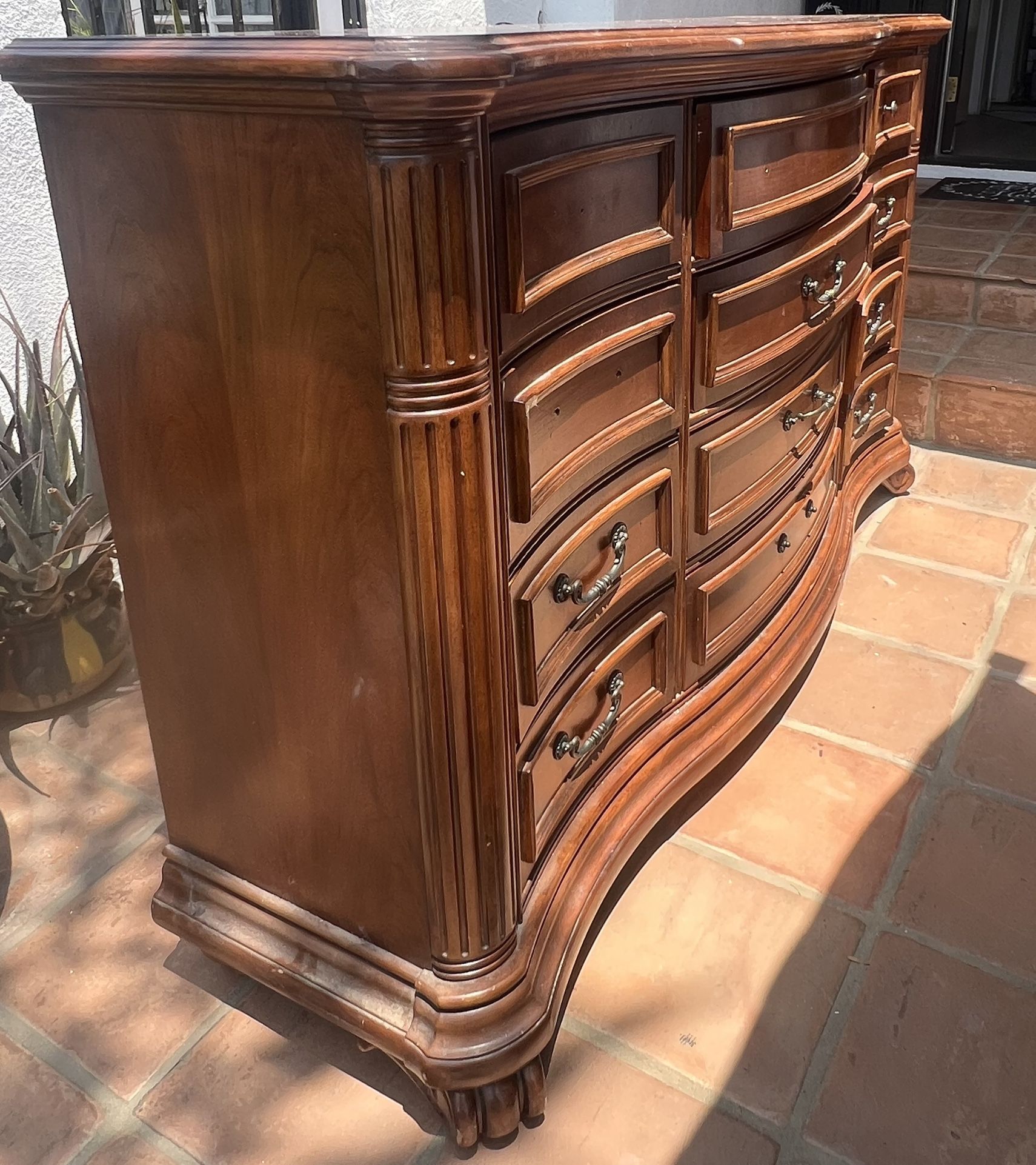 Traditional Wood Dresser with Mirror