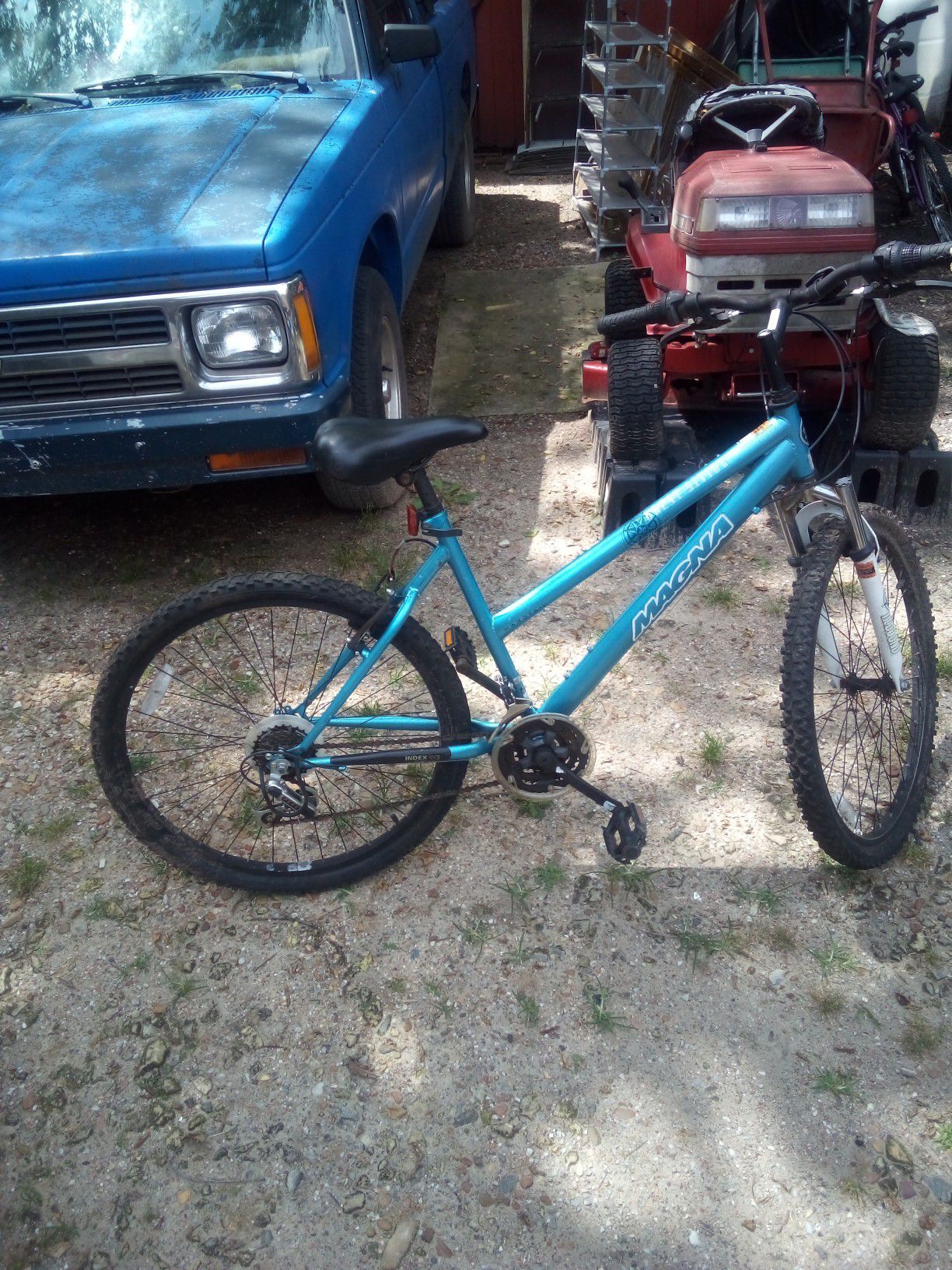 26" magna 21 speed mountain bike in good condition