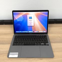 13" MacBook Pro M1 8 Core*256GB SSD*8GB RAM