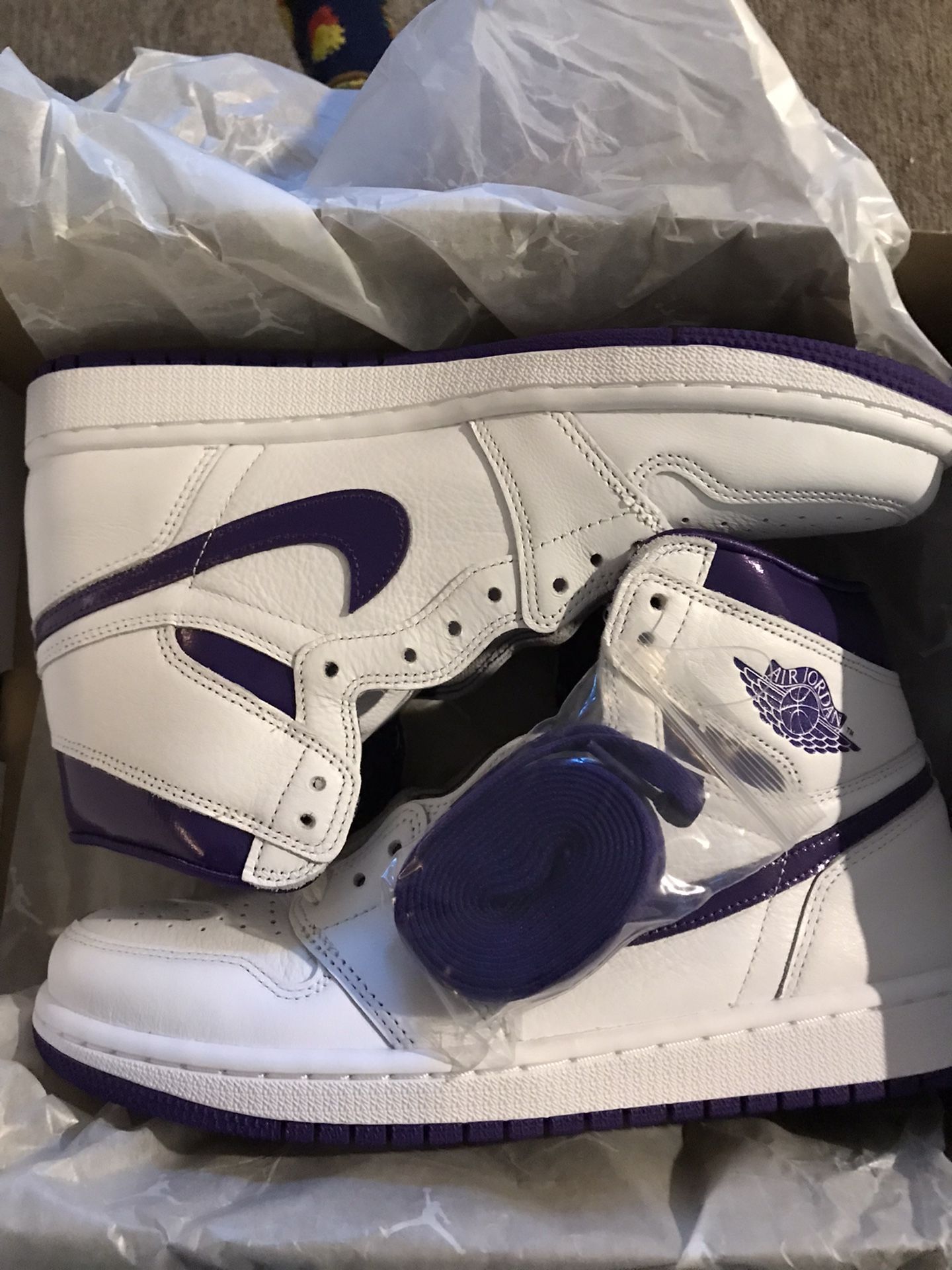 W Jordan 1s High OG