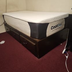 Twin Bed With Coolgel Mattres 
