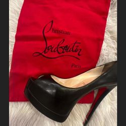 Louboutin Palais 