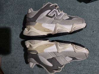 New Balance 9060 Toddler Sneakers Shoes Grey/White, Size 6 C, Missing N on left