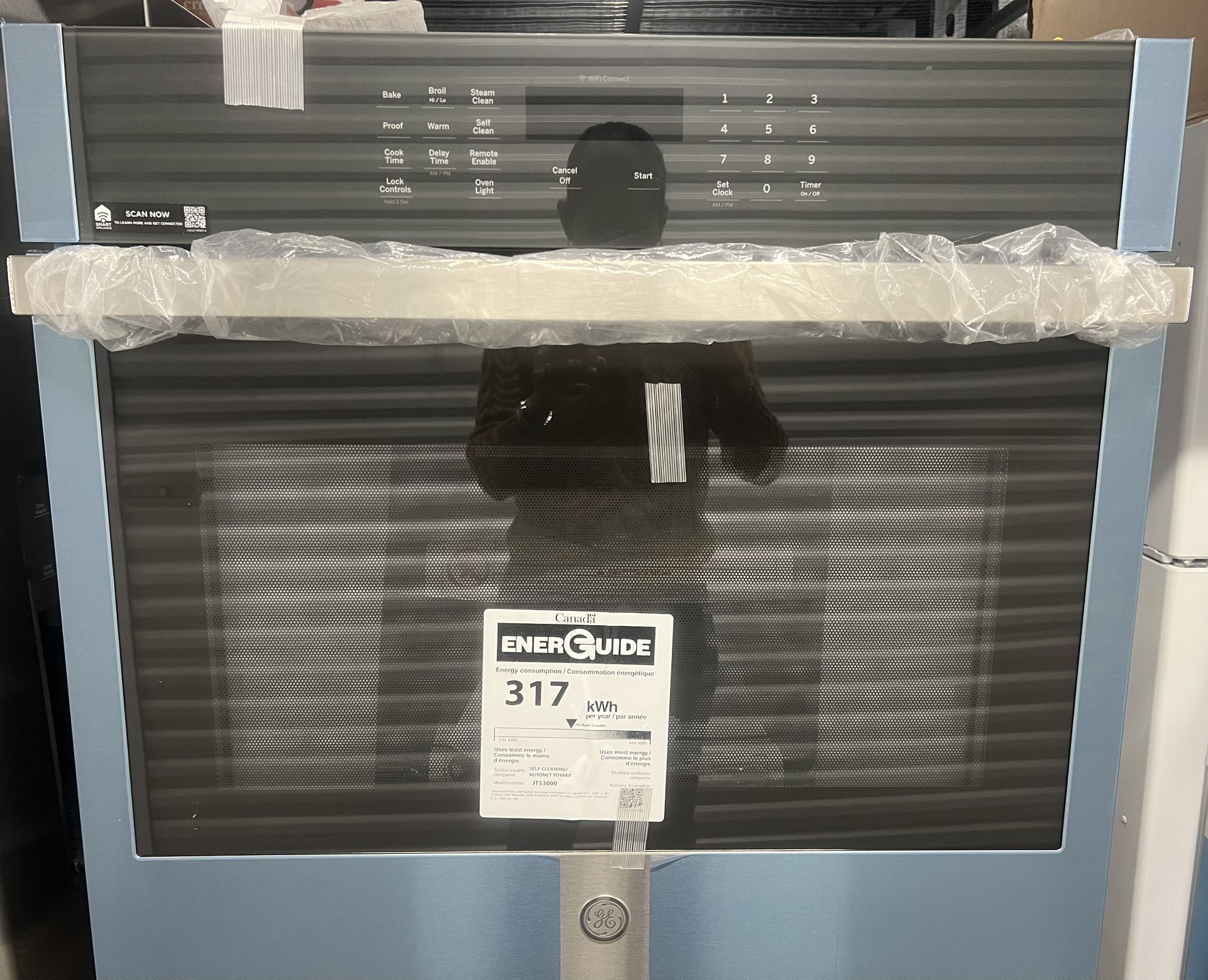 Selling GE Wall Oven Electric