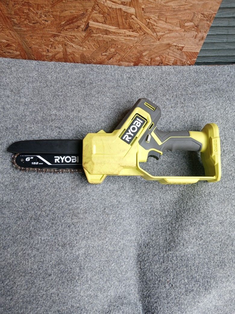 RYOBI ONE+ 18V 6 in. Cordless Battery Compact Pruning Mini Chainsaw (Tool Only)