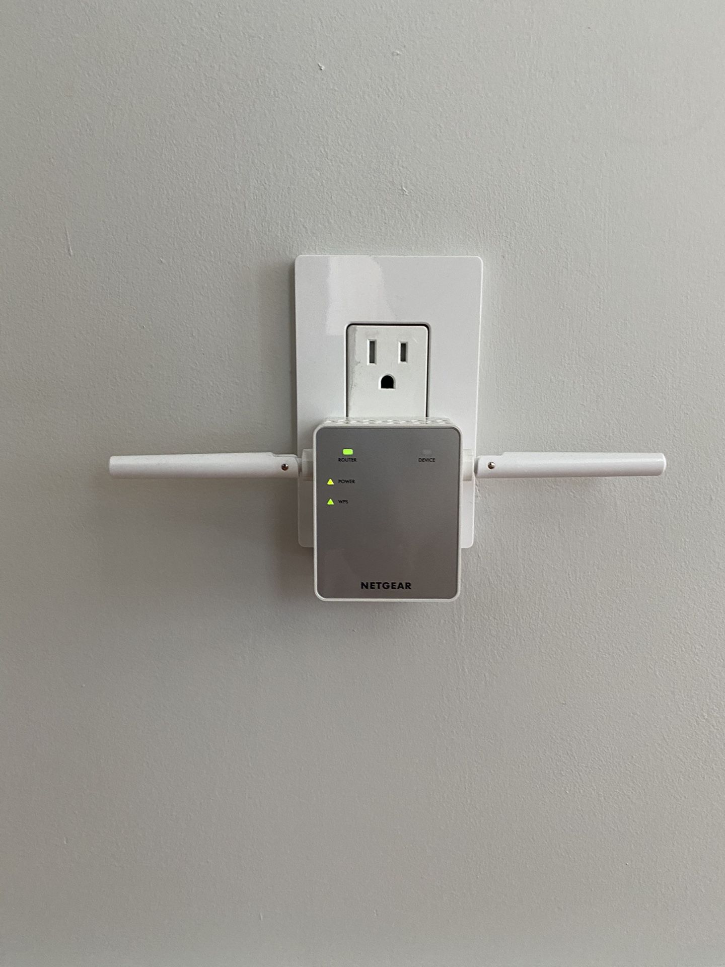 Netgear WiFi extender.