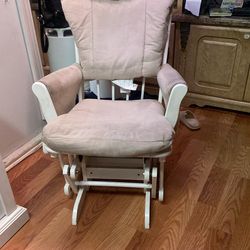 Rocking Nursing Chair