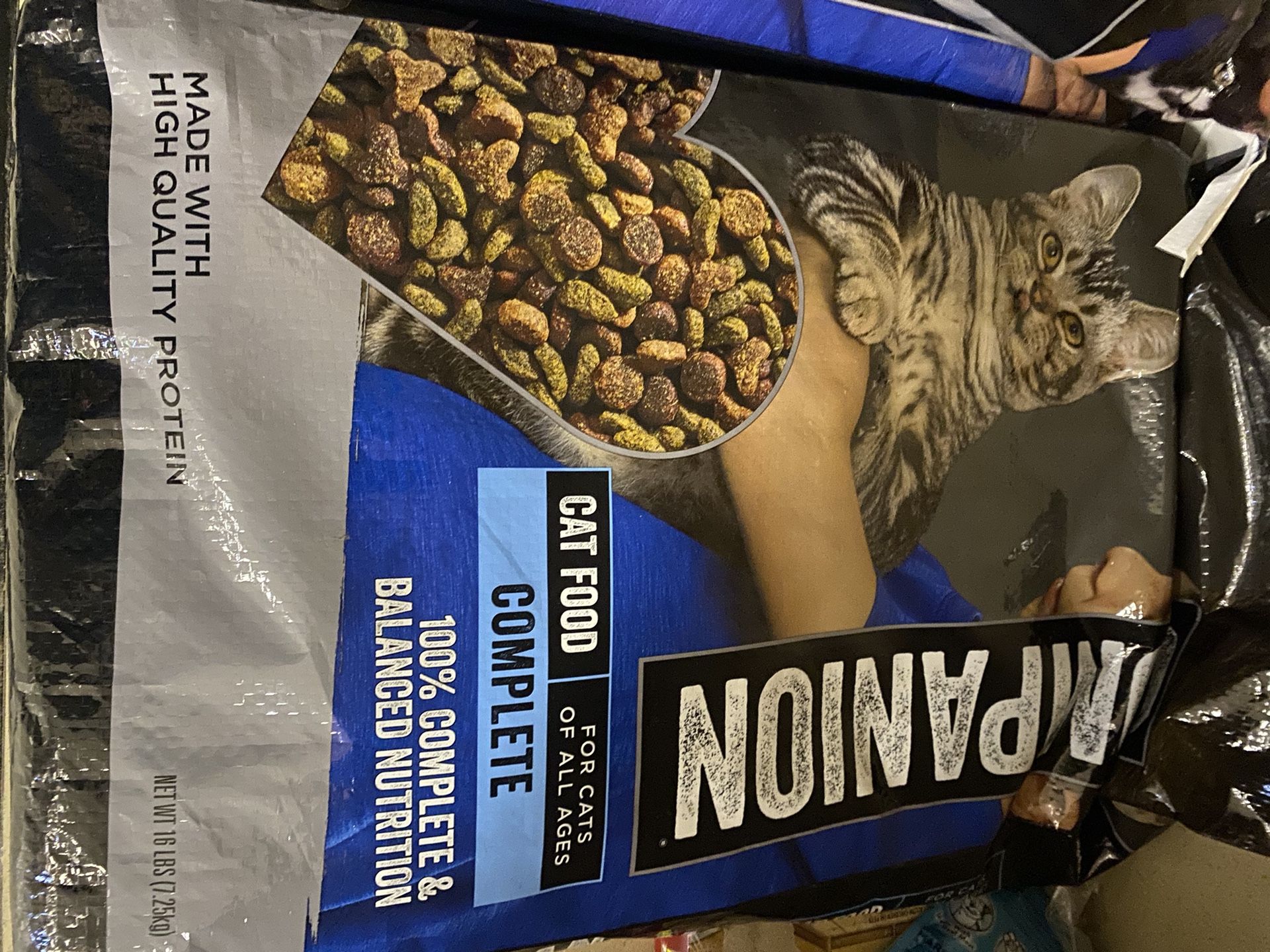 Cat Food 16 Pound Bag