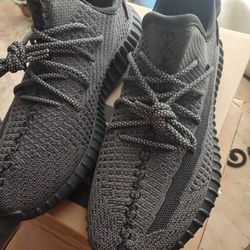 Adidas Yeezy 350 v2 Cinder Non Reflective FY2903		
		
