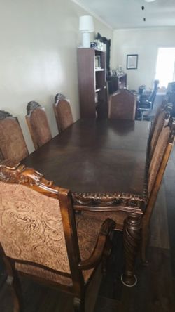 Heavy Large Table + 8 wide Chairs