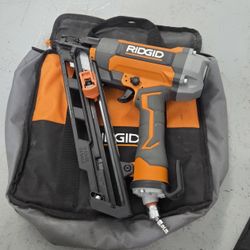 ALMOST BRAND NEW RIGID NAILER